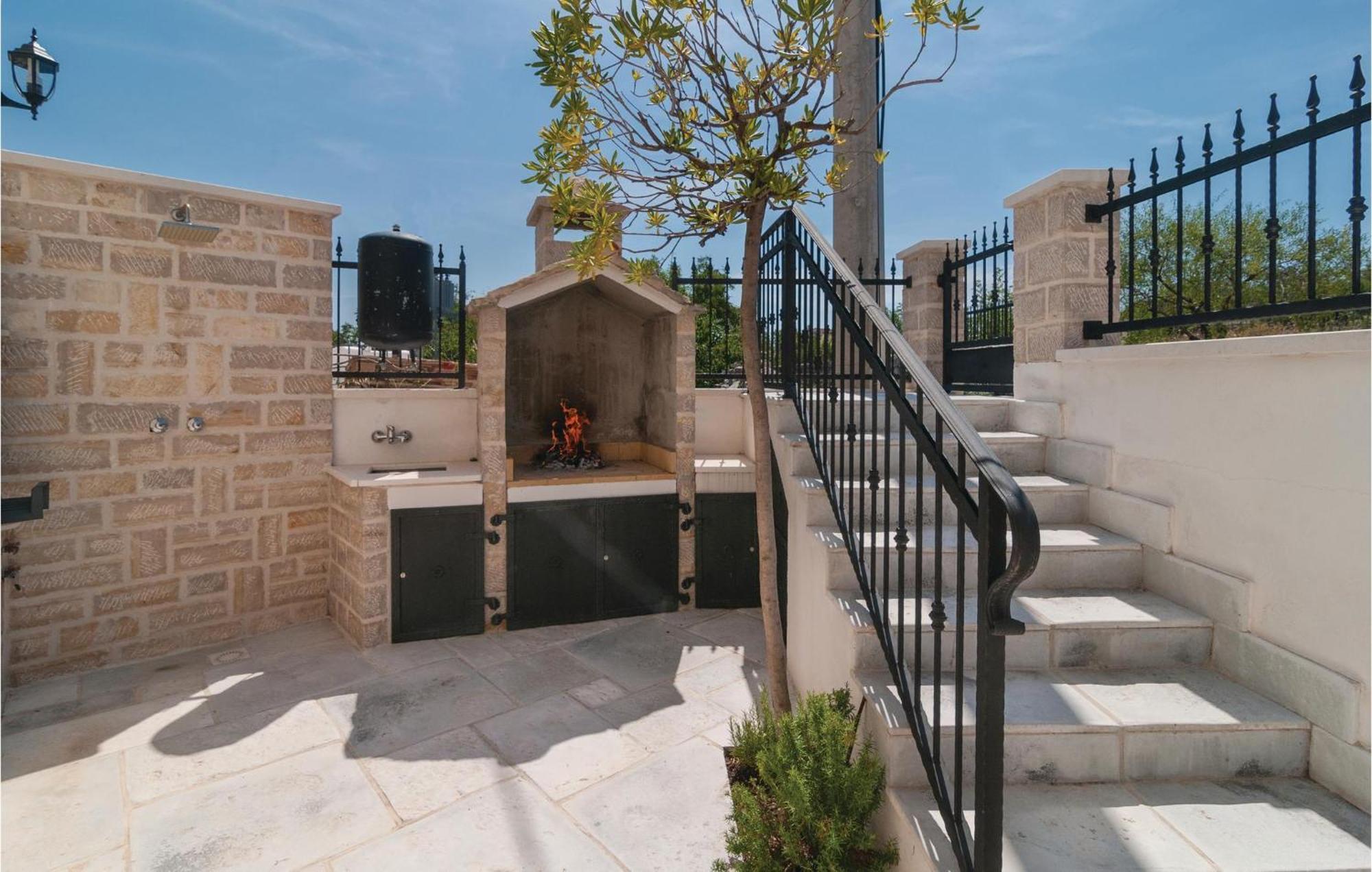 Stunning Home In Primosten With Kitchen Luaran gambar