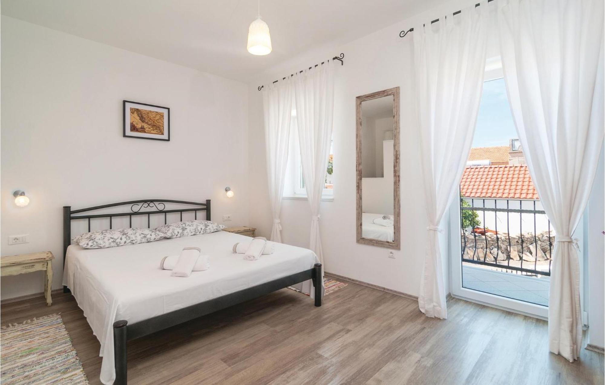 Stunning Home In Primosten With Kitchen Luaran gambar
